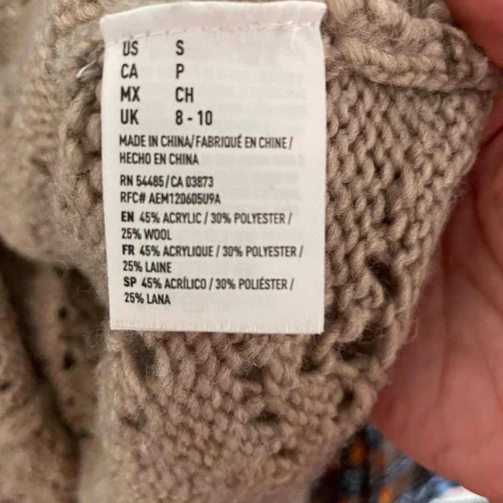 AMERICAN EAGLE OUTFITTERS Crochet Wool Blend Tan Sweater Size Small